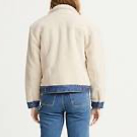Levi's off white ex boyfriend Sherpa peiced trucker jacket jacket size small - Picture 2 of 14